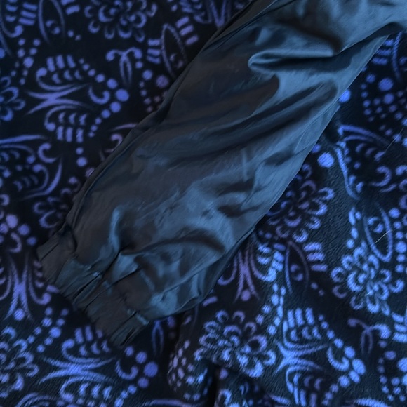 Fleece and Waterproof Reversible Jacket - Picture 4 of 7